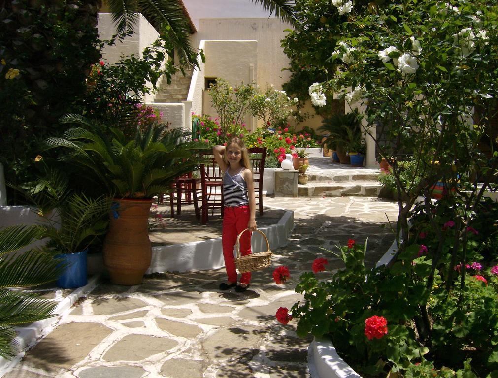 Villa Rena Batsi  Exterior photo