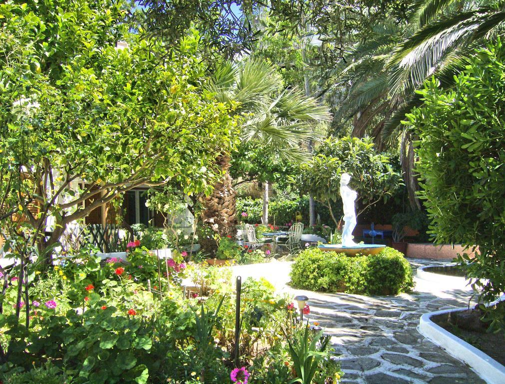 Villa Rena Batsi  Exterior photo
